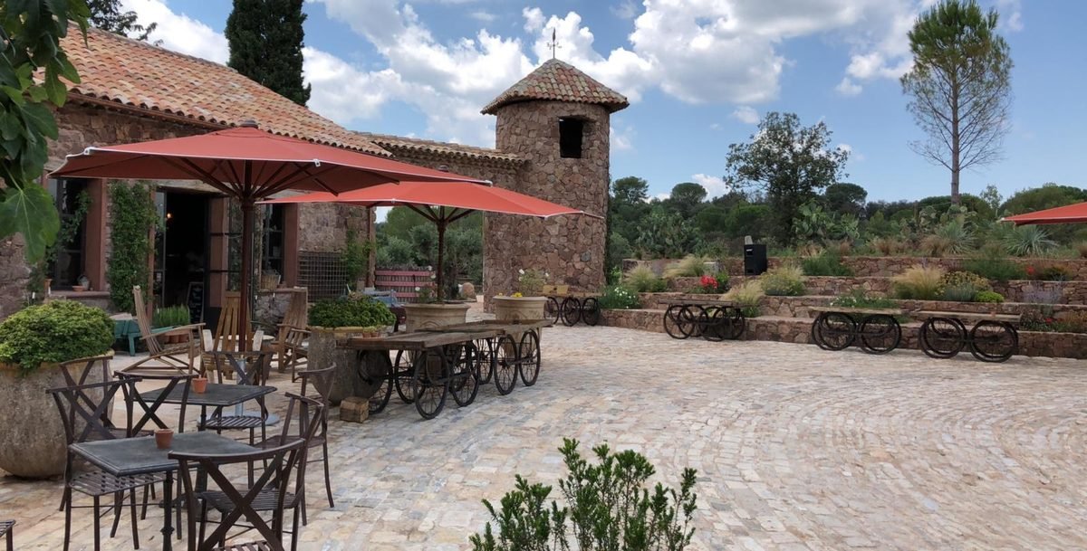 Château Saint Roux photo 11